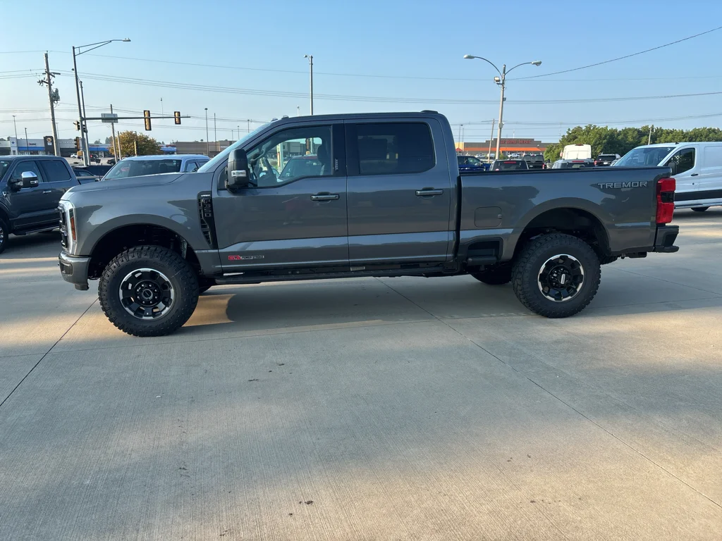New 2026 Carbonized Gray Metallic Ford F-350® Lariat® image 8