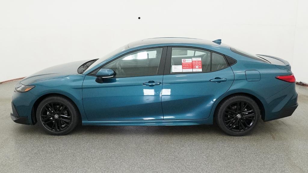 New 2026 Ocean Gem Toyota SE image 3