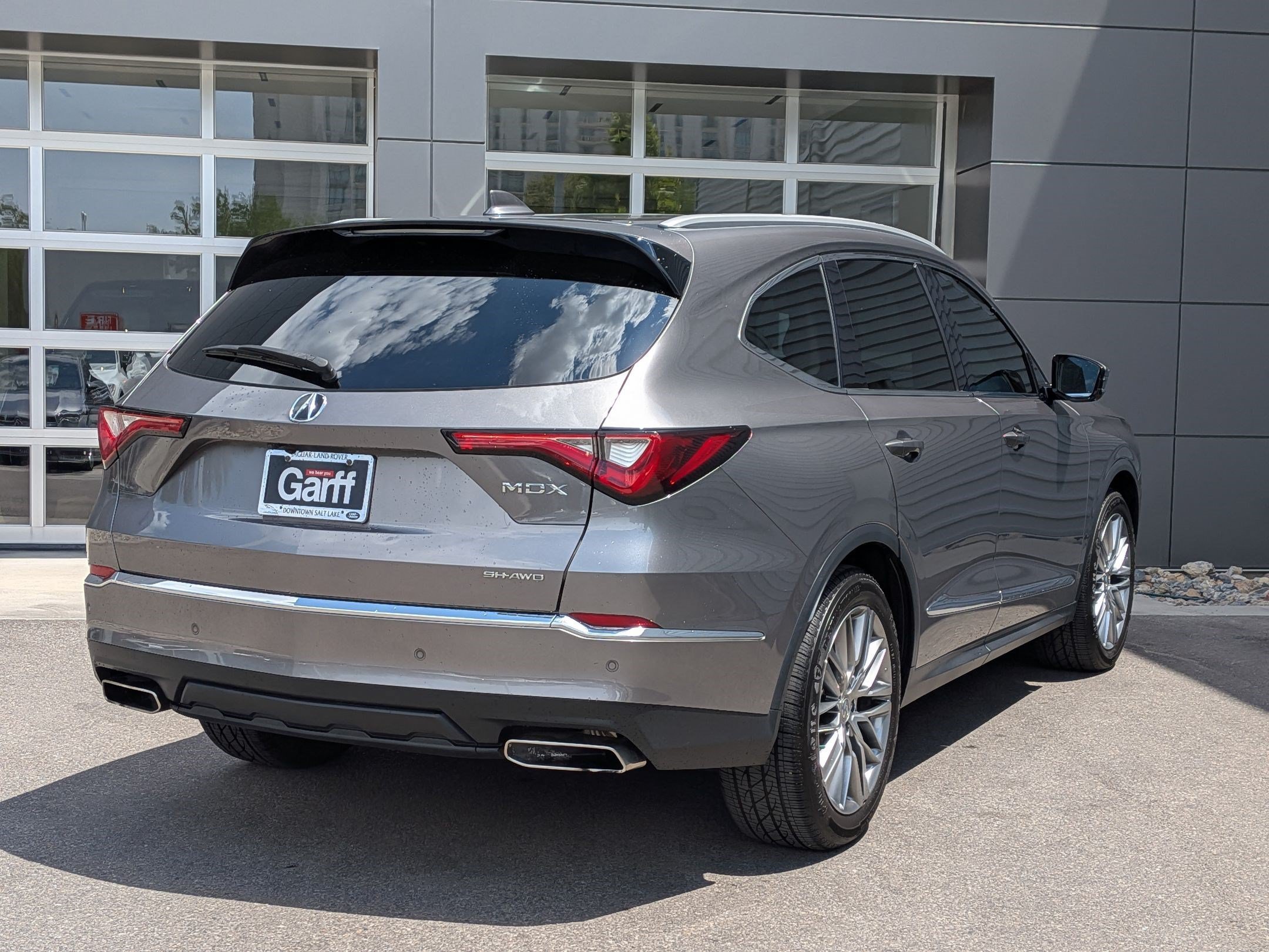Used 2022 Liquid Carbon Metallic Acura w/Advance Package image 5