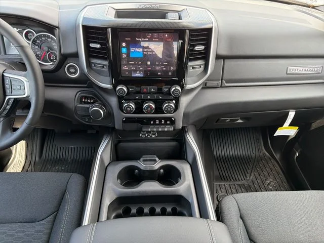 New 2026 Diamond Black Crystal Pearl-Coat Exterior Paint RAM Big Horn/Lone Star image 18