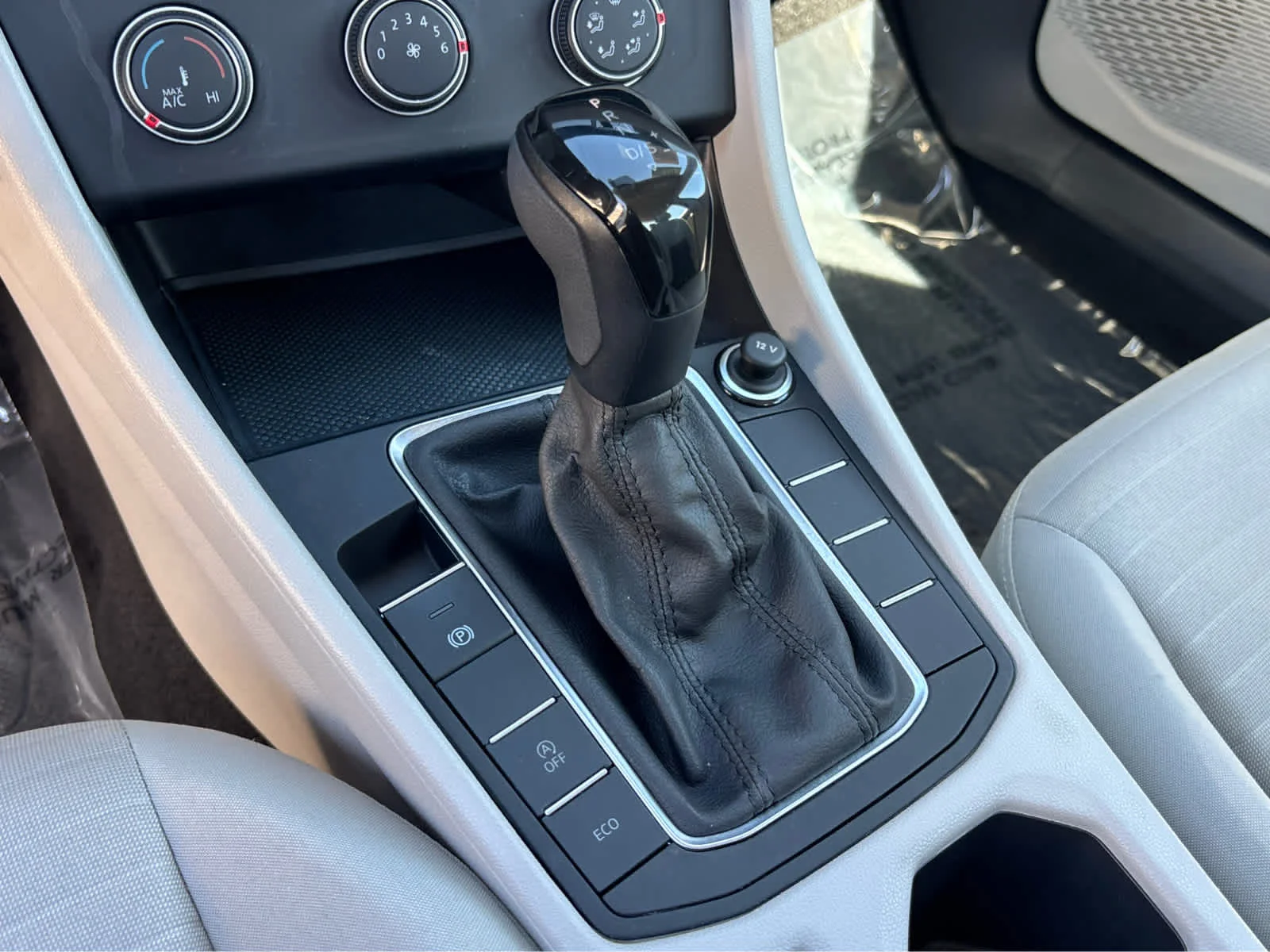 Certified Used 2023 Rising Blue Metallic Volkswagen S image 14