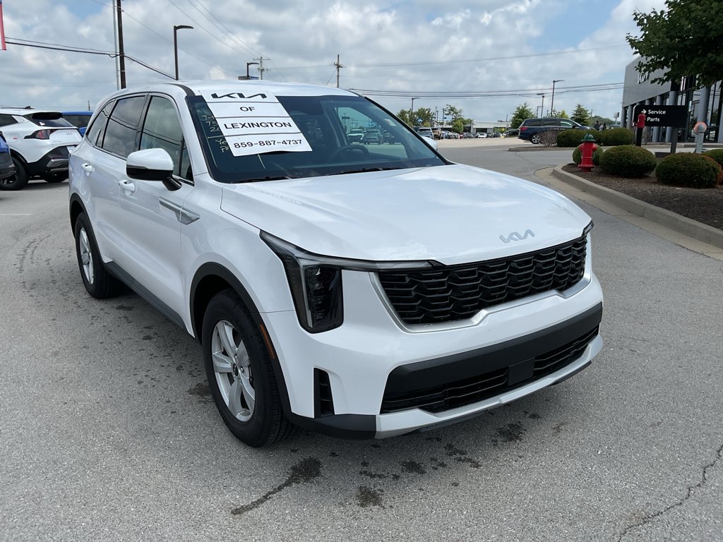Used 2026 Whi Kia LX image 2