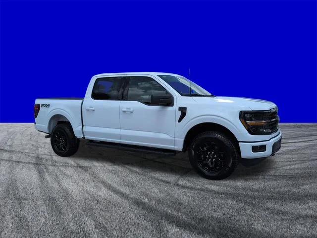 New 2026 White Ford XLT image 2