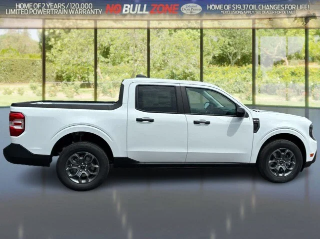 New 2026 Oxford White Ford XLT image 29