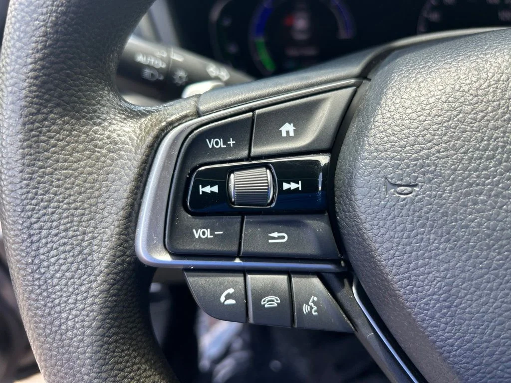 Used 2021  Honda EX image 41