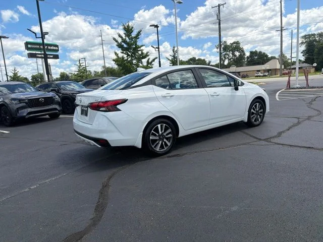 Used 2024 White Nissan 1.6 SV image 9