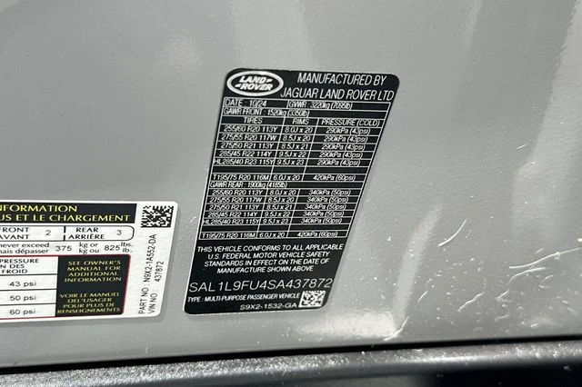 Used 2025 Gray Land Rover Dynamic SE image 29