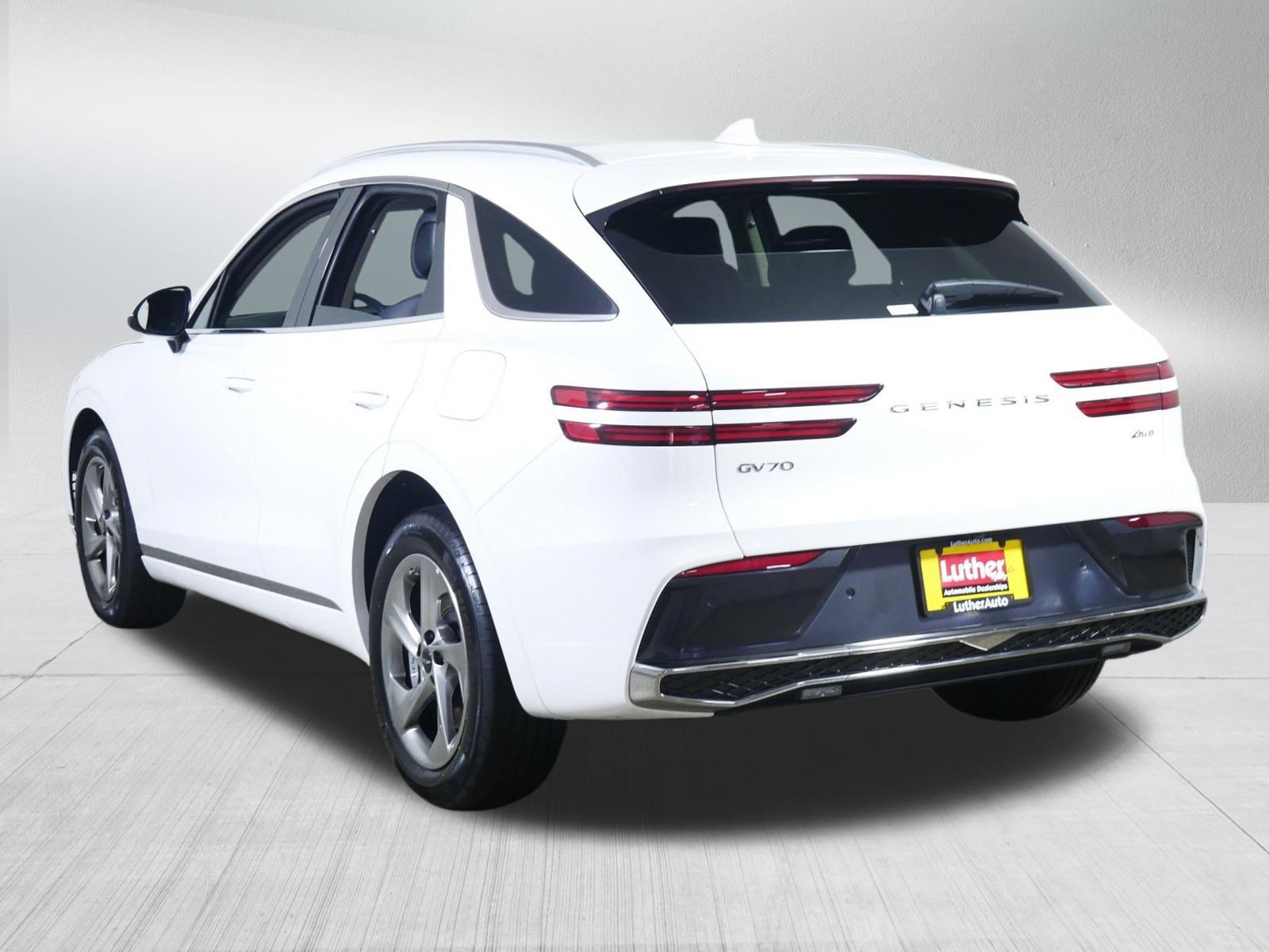 Used 2026 Uyuni White Genesis 2.5T Select image 5