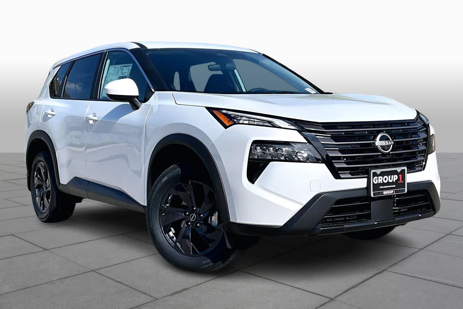 New 2026 Everest White Pearl TriCoat Nissan SV image 2