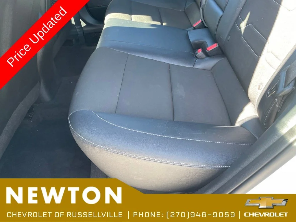 Used 2023 White Kia GT-Line image 35