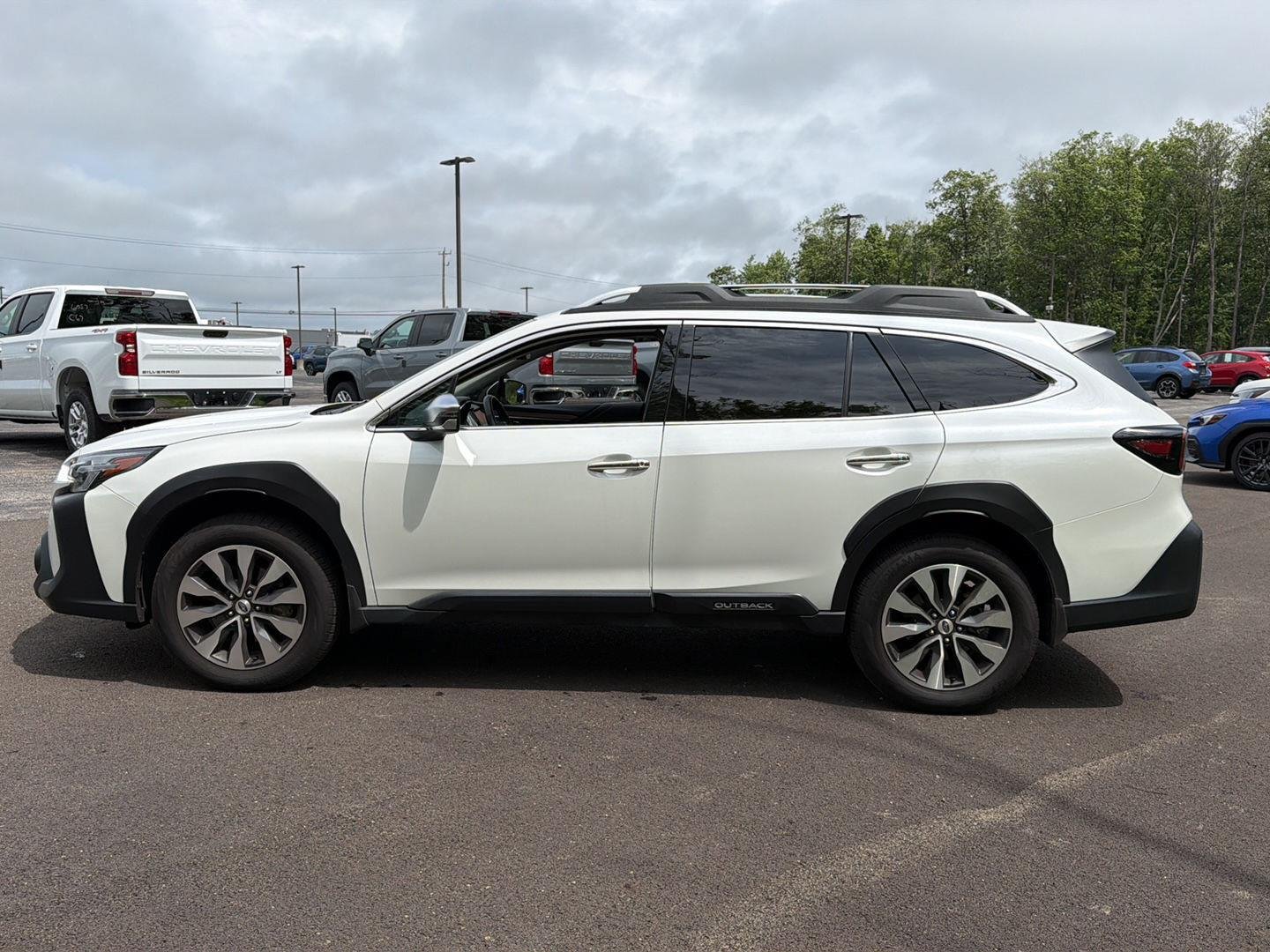 Certified Used 2024 Crystal White Pearl Subaru Touring image 15