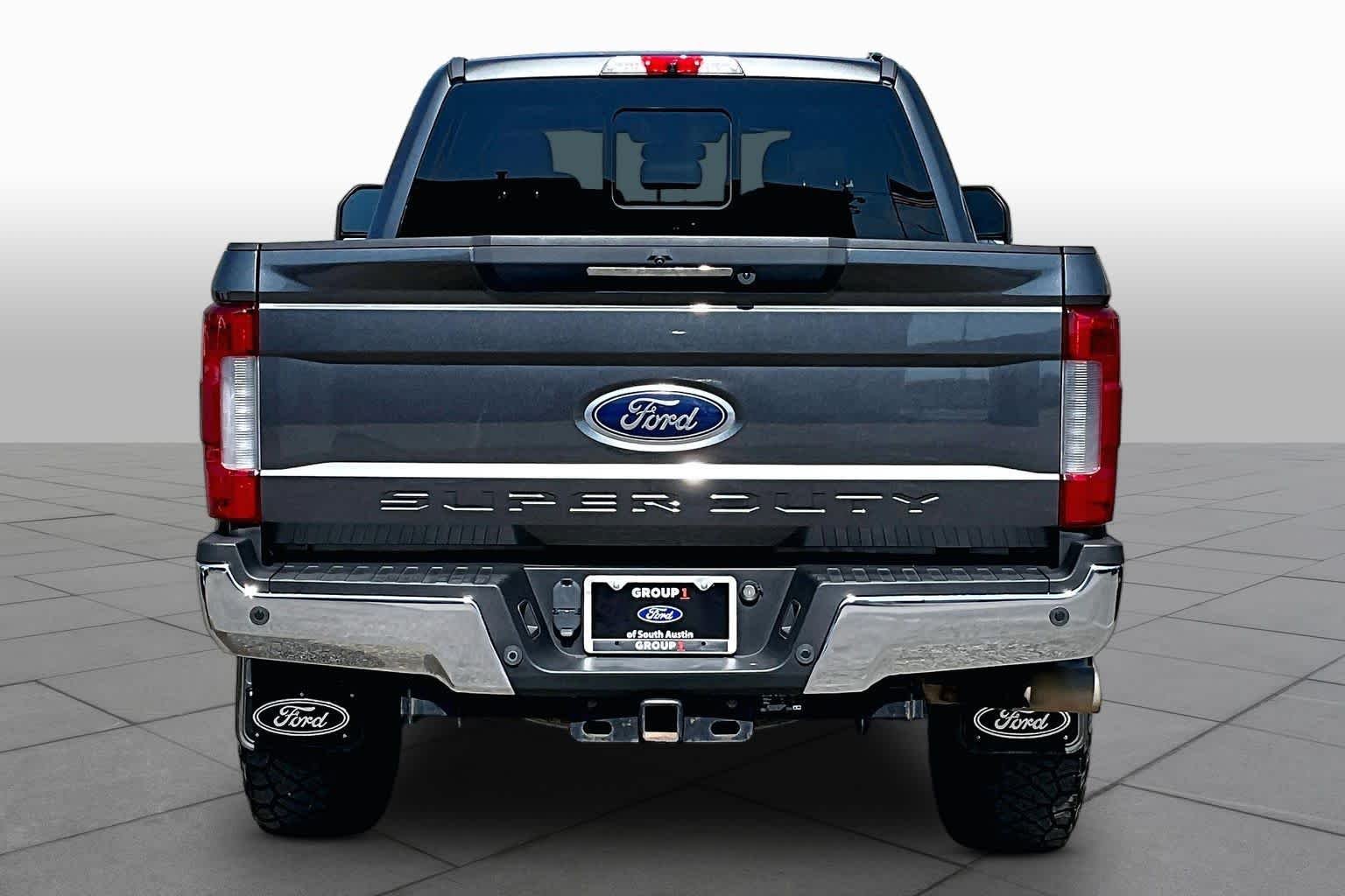 Used 2019 Magnetic Ford LARIAT image 5
