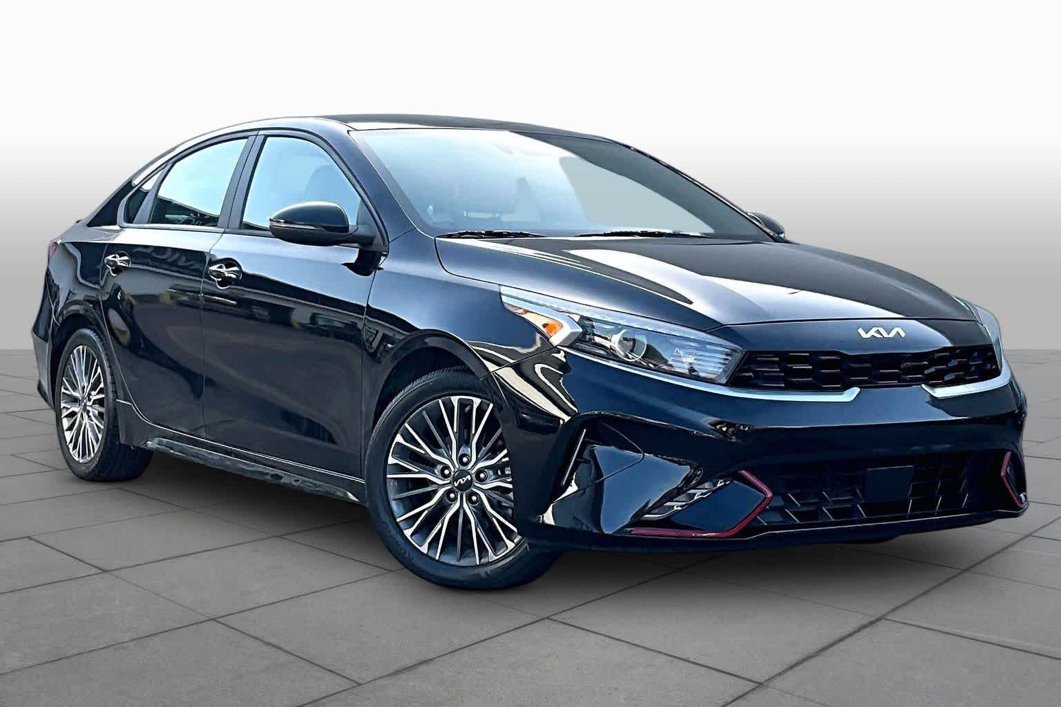 Pre-Owned 2022 Kia Forte GT-Line