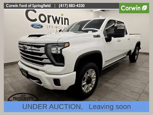 Used 2025 Summit White Chevrolet High Country image 1