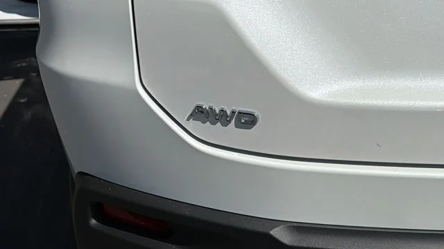 New 2026 Platinum White Pearl Honda AWD EX-L image 12