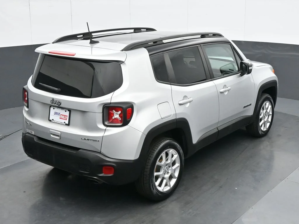 Used 2021 Silver Jeep Limited image 20