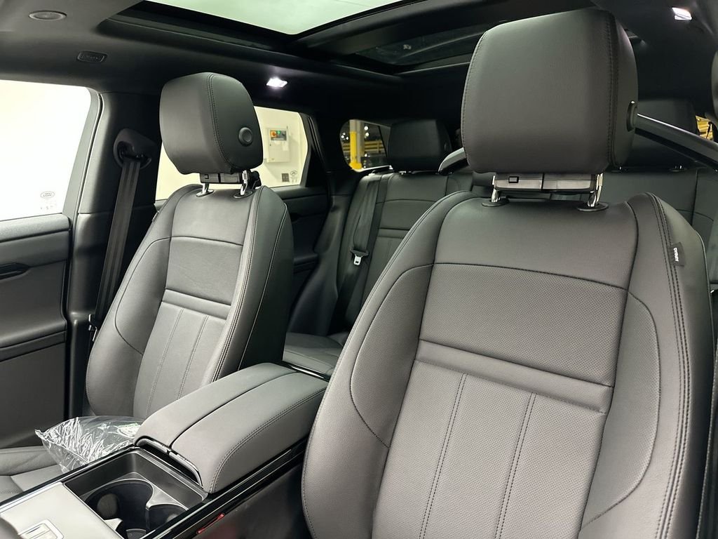 New 2026 Fuji White Land Rover S image 10