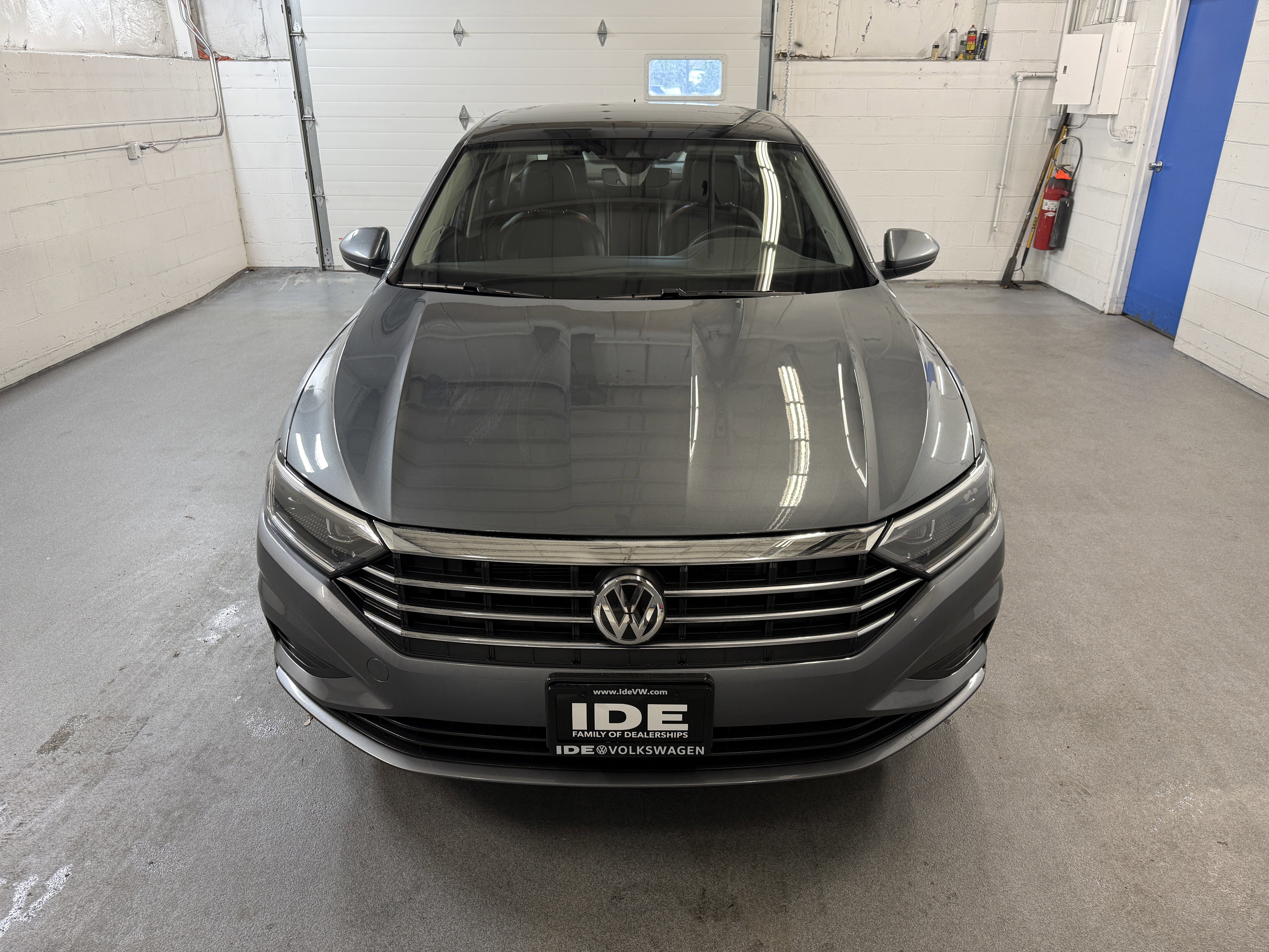 Used 2020 Platinum Gray Metallic Volkswagen SEL image 2