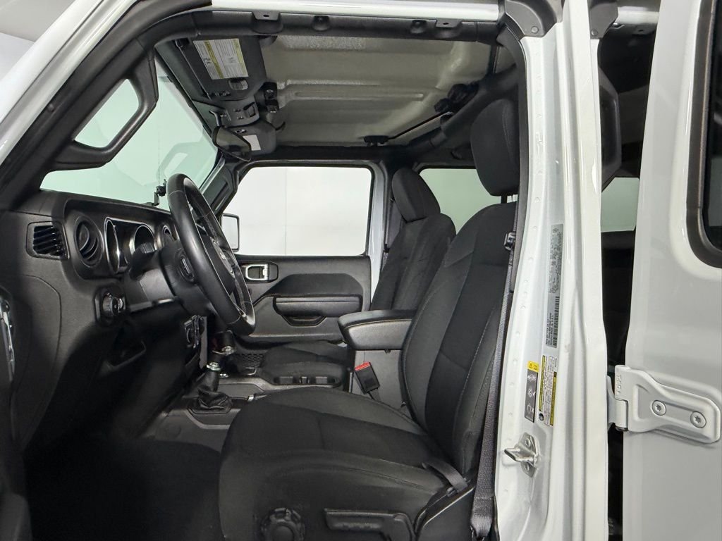 Used 2022 White Jeep Unlimited Sport S image 20