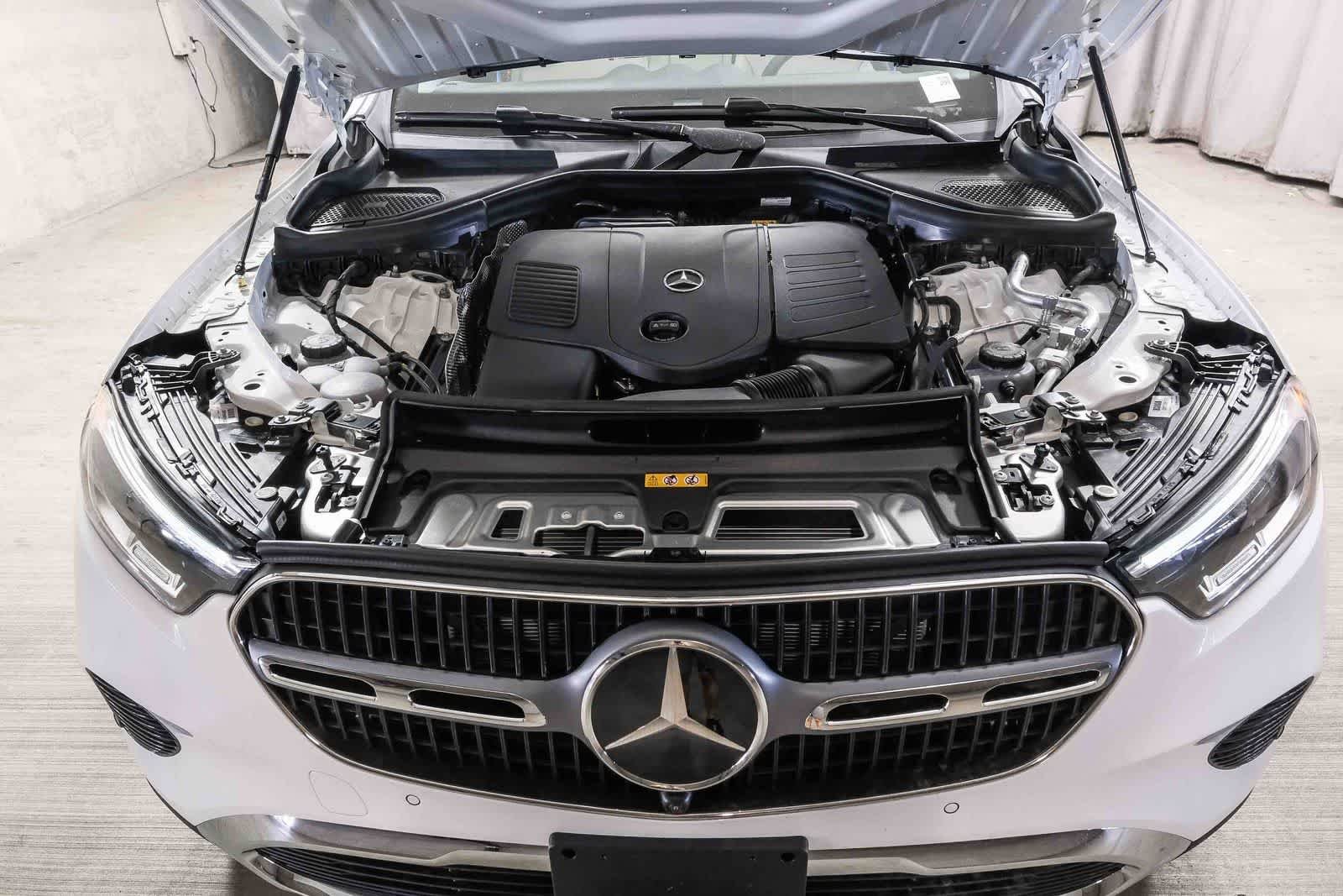 New 2026 Polar White Mercedes-Benz GLC 300 image 73