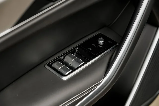 2026 Jaguar F-Pace R-Dynamic S - Photo 54