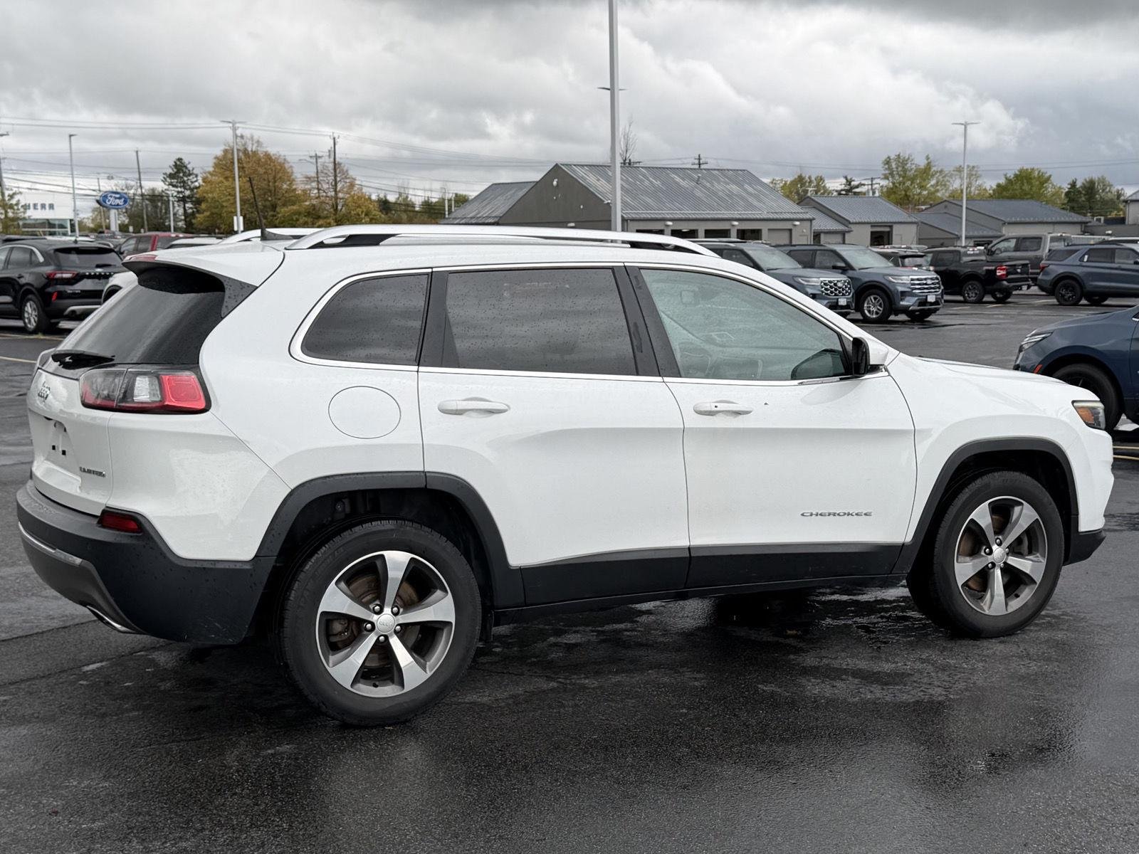 Used 2019 Bright White Clearcoat Jeep Limited image 6