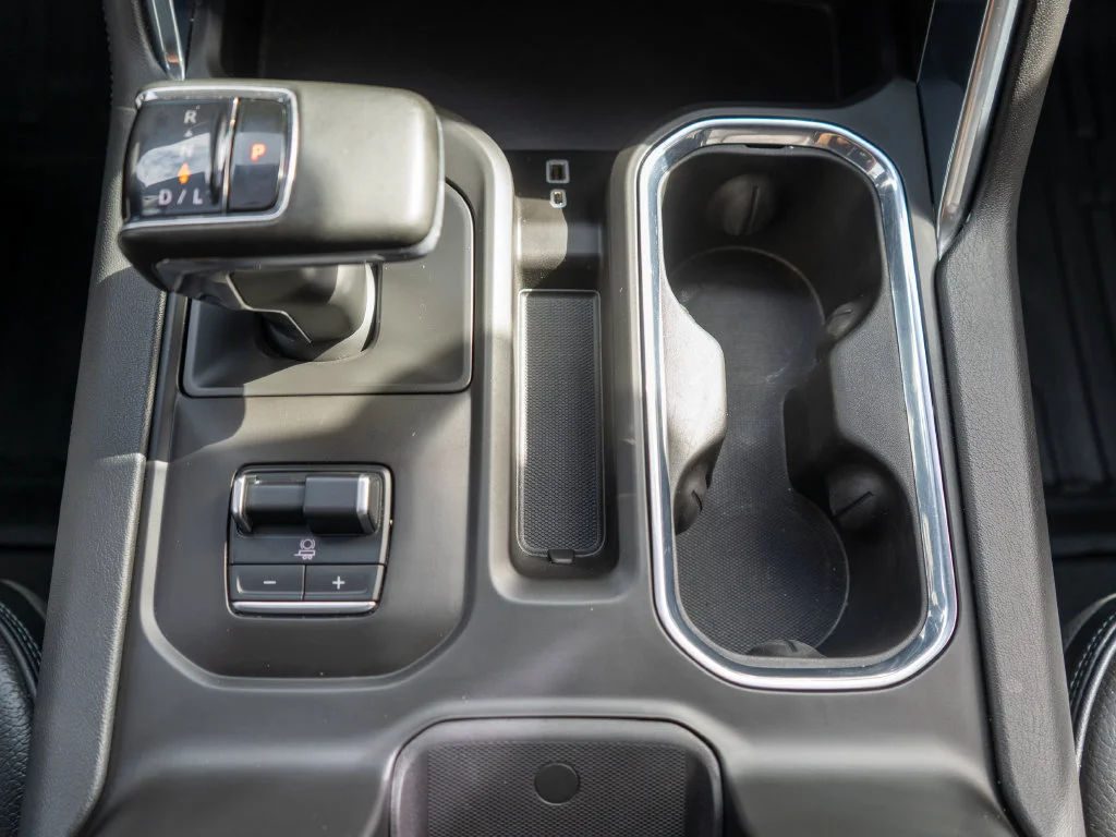 Used 2023 White GMC Denali image 30
