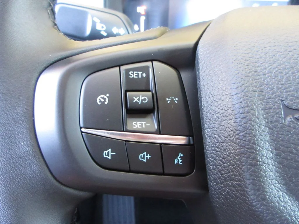 New 2026 Marsh Gray Ford XLT image 16