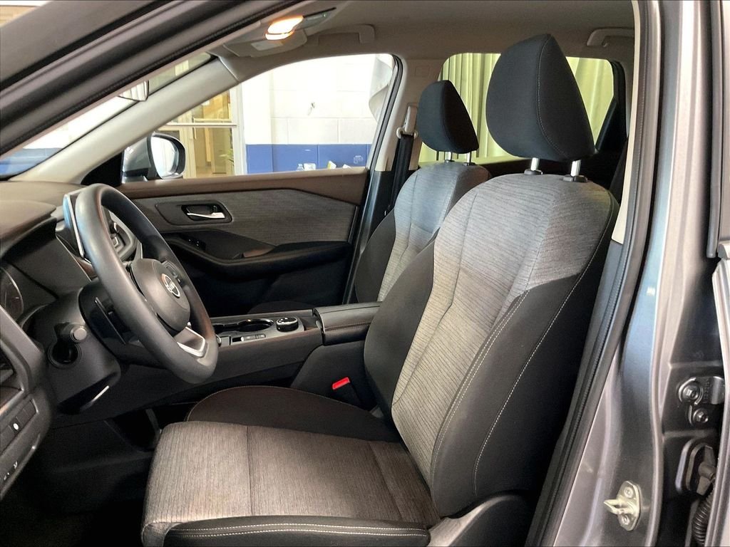 Used 2023 Gray Nissan SV image 10
