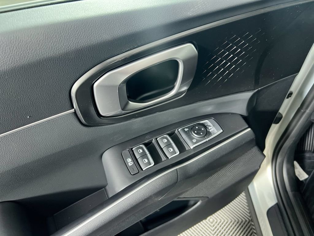 2026 Kia Sorento LX - Photo 15