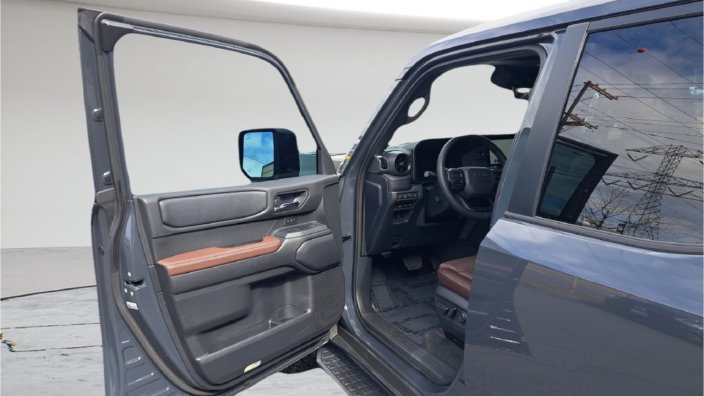 Used 2025 Gray Toyota Base image 9
