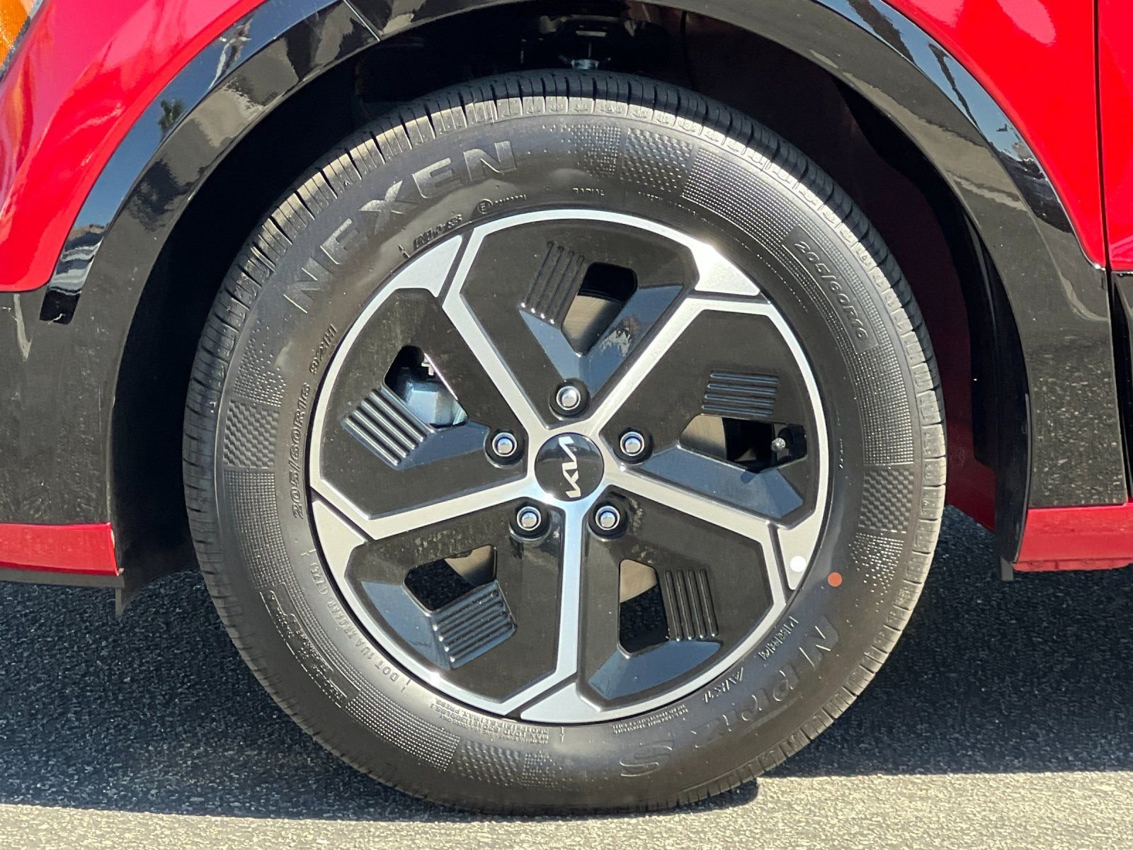 New 2026 Runway Red Kia SX image 34