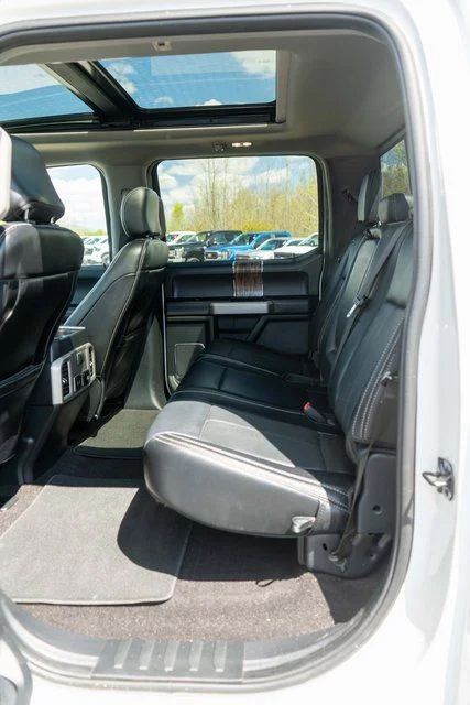 Used 2020 White Ford Lariat image 10