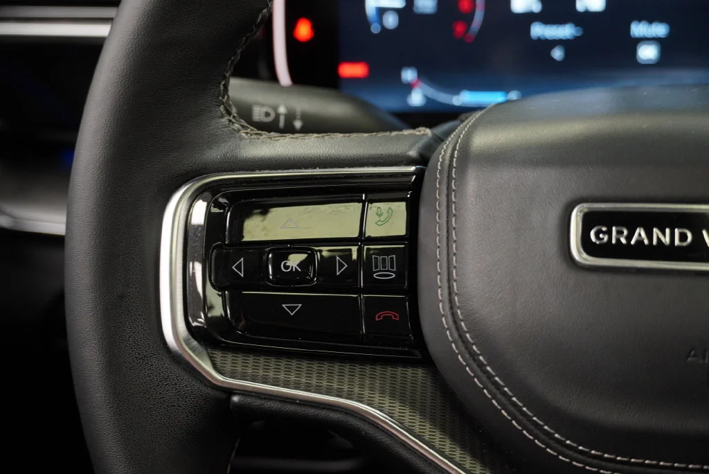 Used 2023 Black Jeep Series II image 32