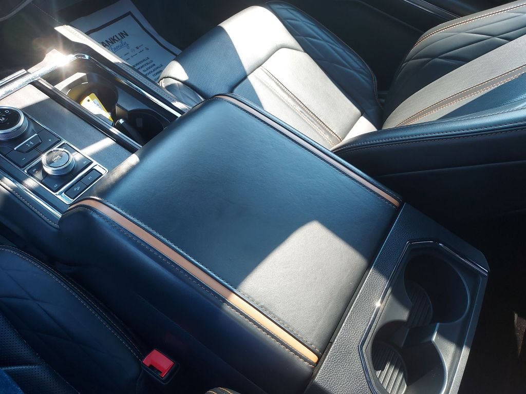 Used 2022 Black Ford Platinum image 27