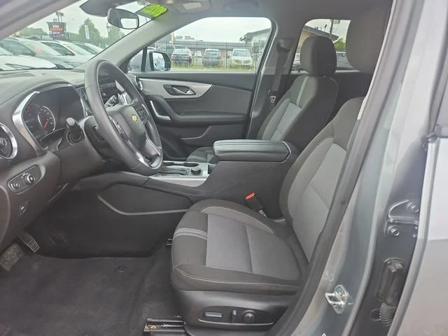 Used 2025 Sterling Gray Metallic Chevrolet 2LT image 9