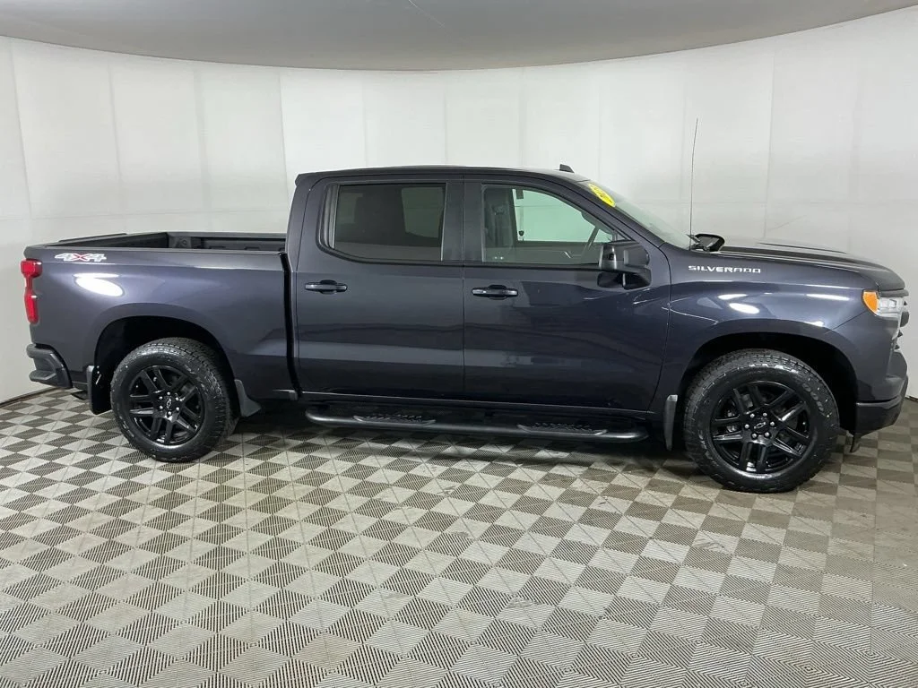 Used 2023 Dark Ash Metallic Chevrolet RST image 17