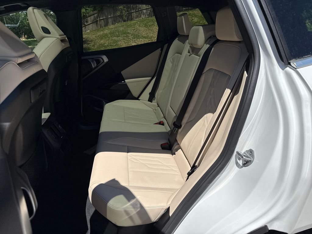 New 2026 White BMW 30 xDrive image 23