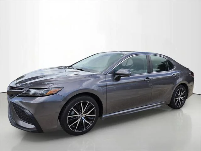 Used 2022 Predawn Gray Mica Toyota SE image 9
