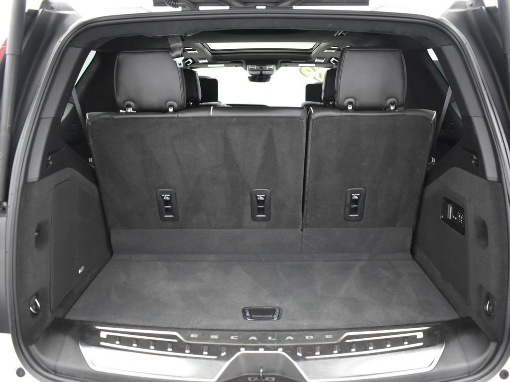 2023 CADILLAC ESCALADE - Image 8
