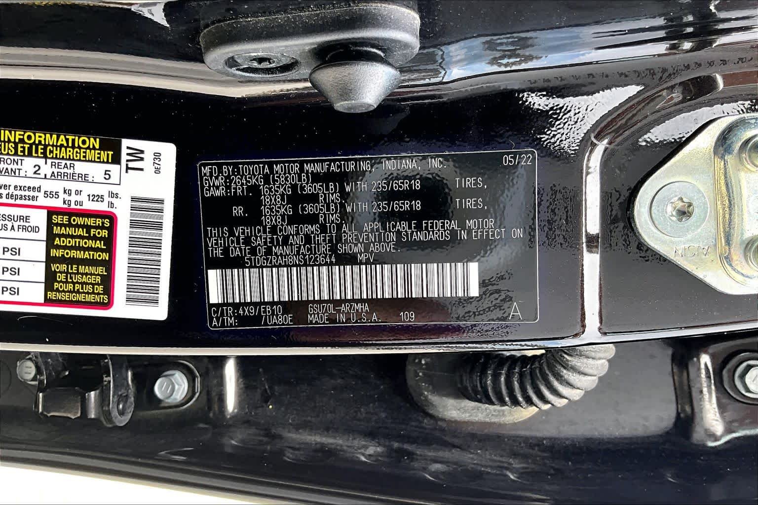 Used 2022 Opulent Amber Toyota XLE image 30