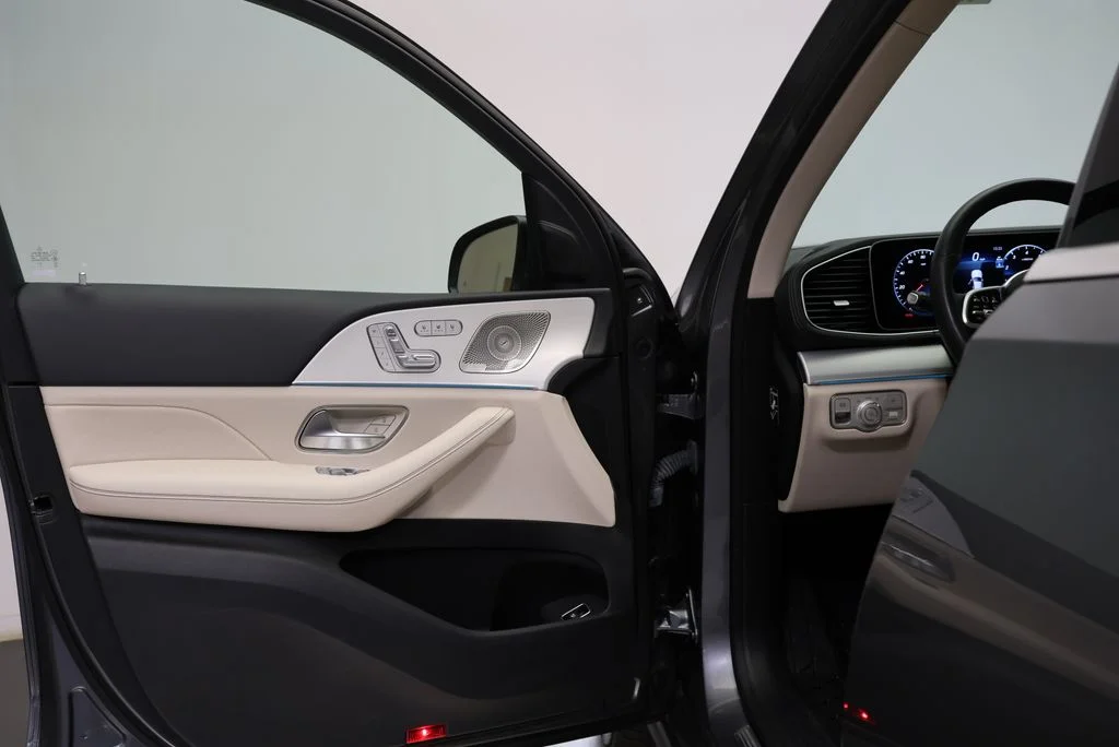 Certified Used 2023 Gray Mercedes-Benz GLS 450 image 31