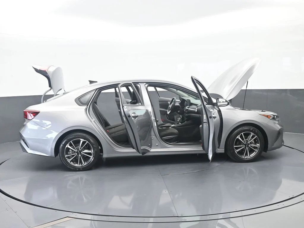 Used 2024 Steel Gray Kia LXS image 63