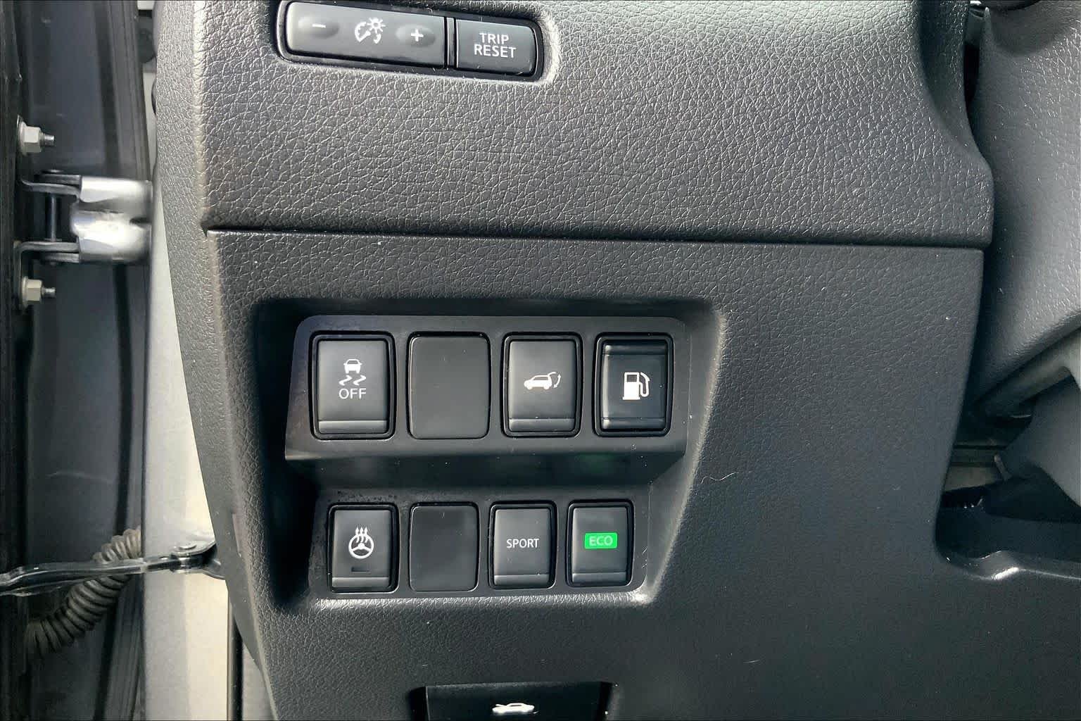 Used 2018 Gun Metallic Nissan SV image 33