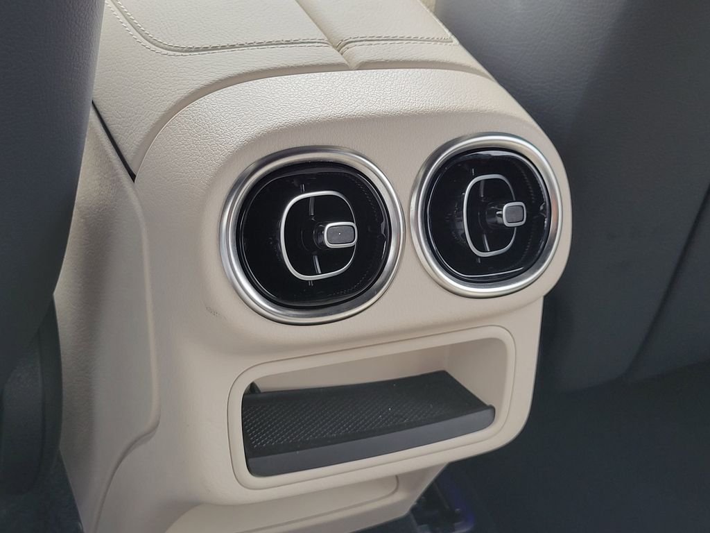 Certified Used 2023 White Mercedes-Benz GLC 300 image 20