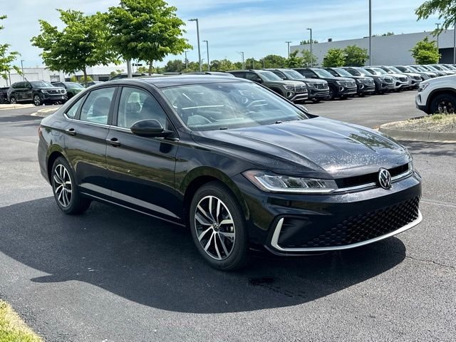 New 2026 Deep Black Pearl Volkswagen 1.5T SE image 3
