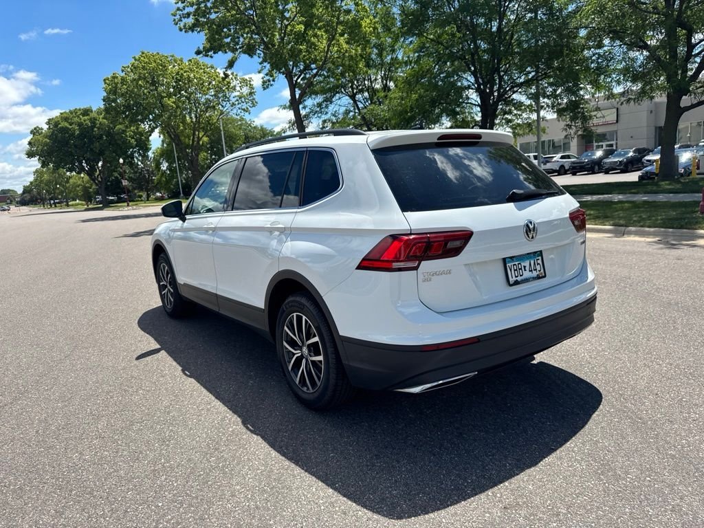 Used 2019 White Volkswagen 2.0T SE image 7