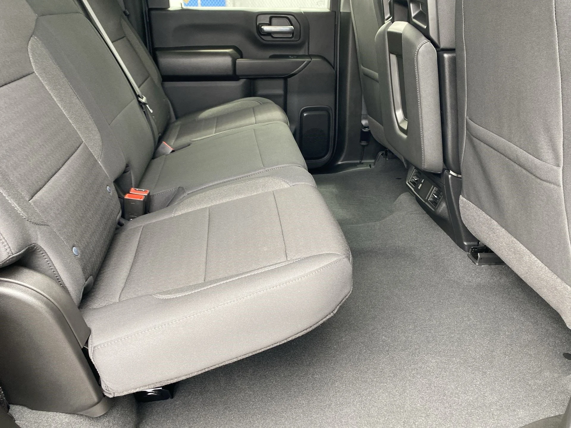 2026 Chevrolet Silverado 2500 HD Custom - Photo 25