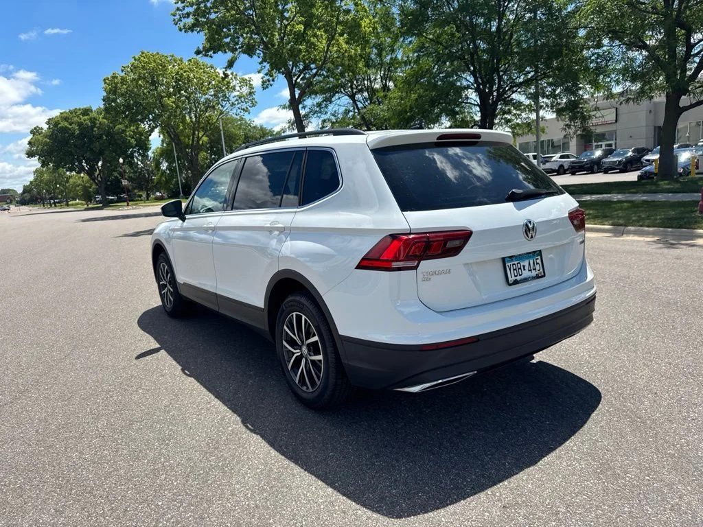 Used 2019 White Volkswagen 2.0T SE image 7