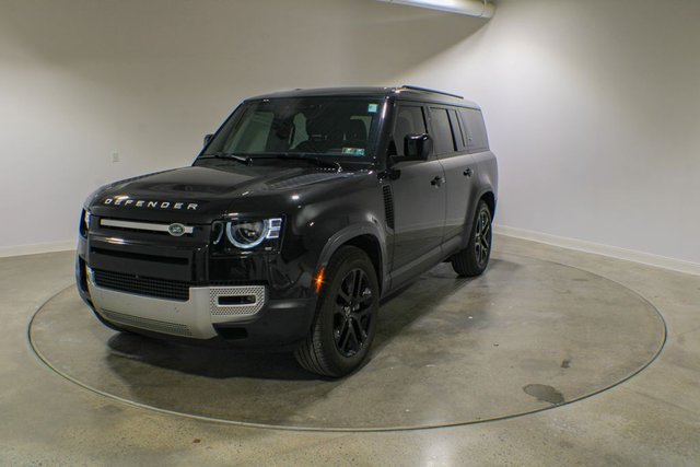 2023 Land Rover Defender 130 SE
